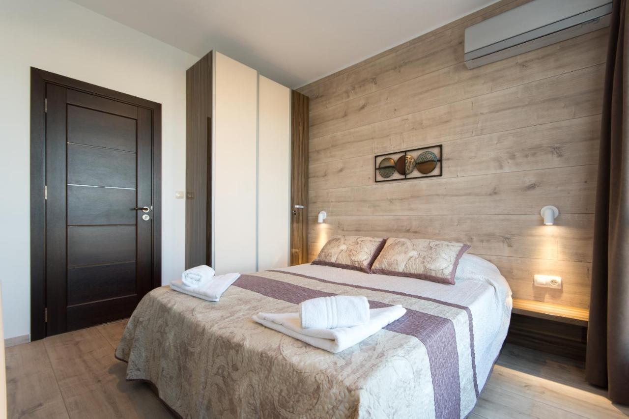 City Apartments Triumph 바르나 외부 사진