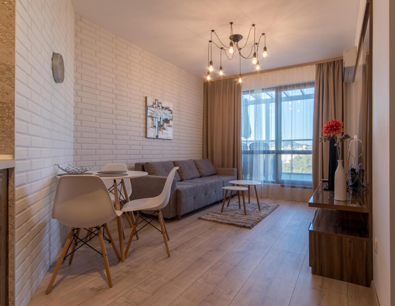City Apartments Triumph 바르나 외부 사진